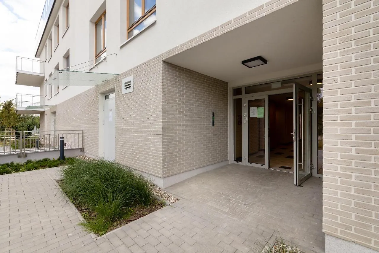 Ferienwohnung Wilanow Gardens With Balcony Warschau Apartment